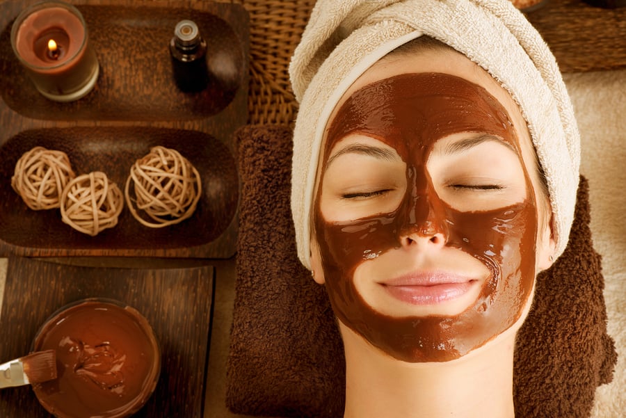 8 طرق لاستخدام الشوكولاتة للحصول على بشرة مشرقة