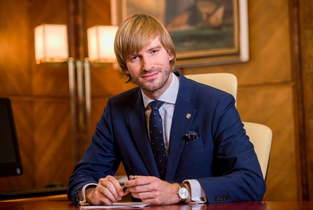 Šest věcí, které byste měli vědět o Adamu Vojtěchovi