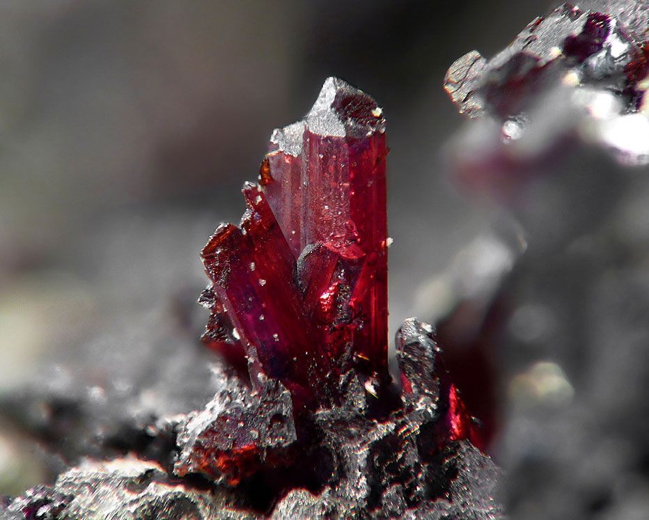 Cristalloterapia: tutto quello che c’è da sapere sulla primordiale energia dei cristalli
