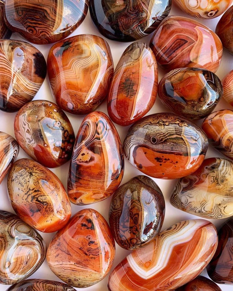 Cristalloterapia: tutto quello che c’è da sapere sulla primordiale energia dei cristalli