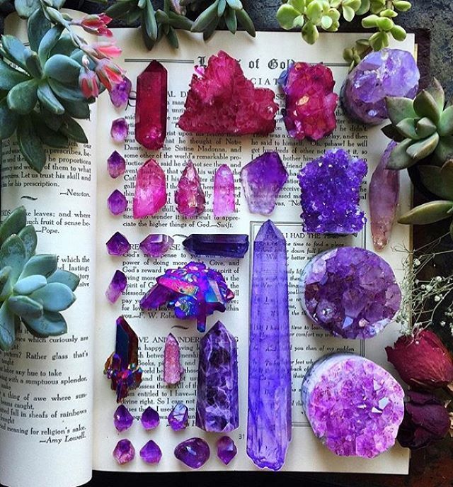 Cristalloterapia: tutto quello che c’è da sapere sulla primordiale energia dei cristalli