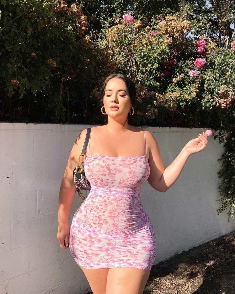 12 Reasons to follow Holly Luyah 