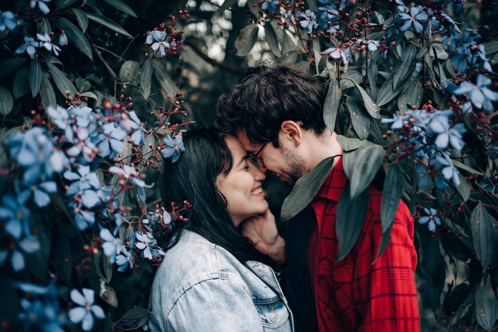 6 Ways Being In Love Changes Your Personality