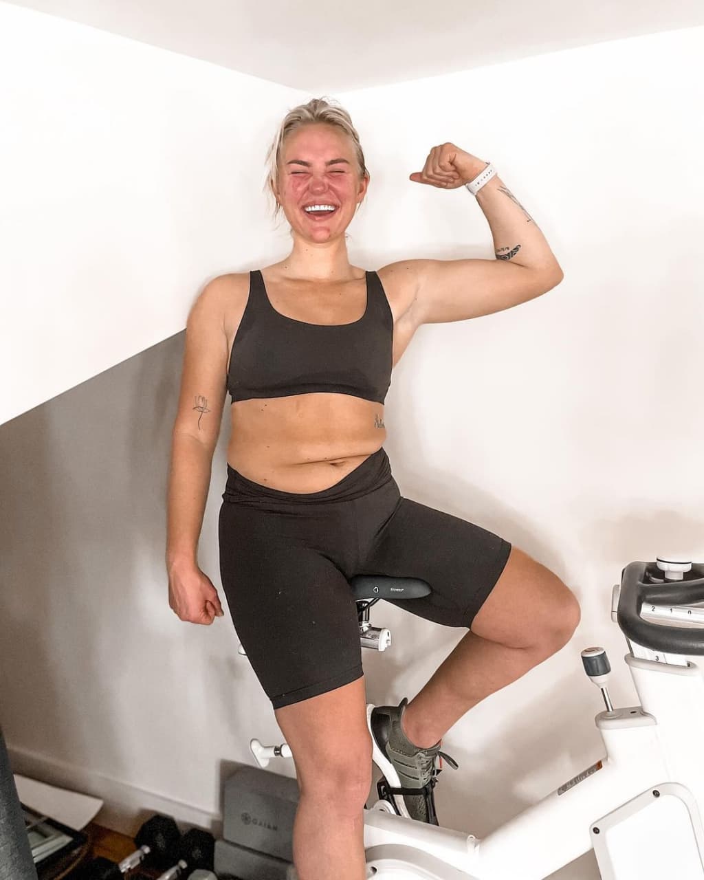 ≡ 14 Reasons to Follow Body Positive Influencer Mik Zazon 》 Her Beauty