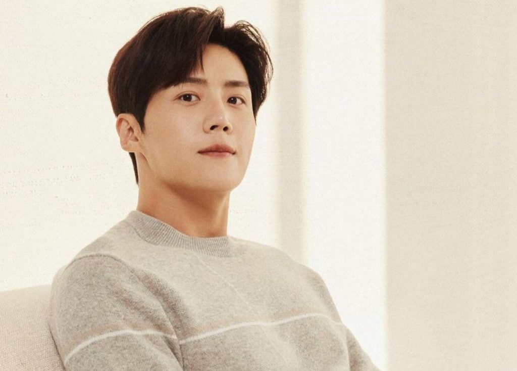 10 Fakta Mencengangkan Bintang Korea Kim Seon-Ho, Sedang Tersandung Skandal Besar!