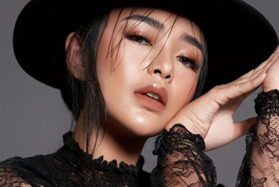 Kabar Dan Fakta Terbaru Amanda Manopo, Menjauhi Arya Saloka?