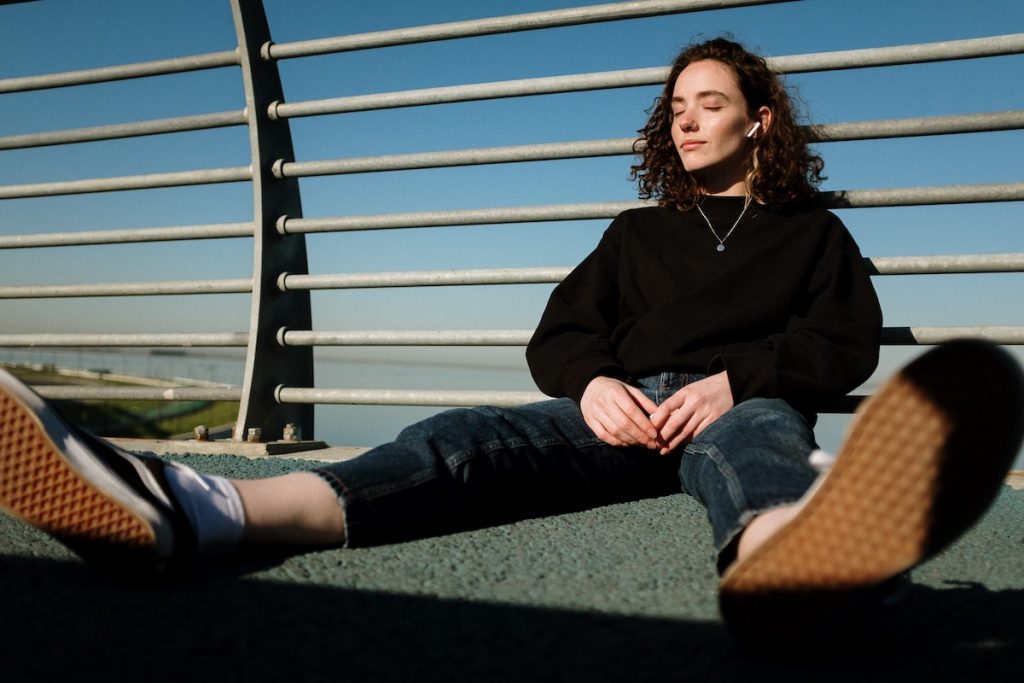 15 Signs You Are Far from Being a Girly Girl