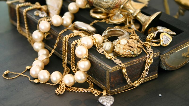 Vintage e moda: abiti senza tempo e accessori intramontabili