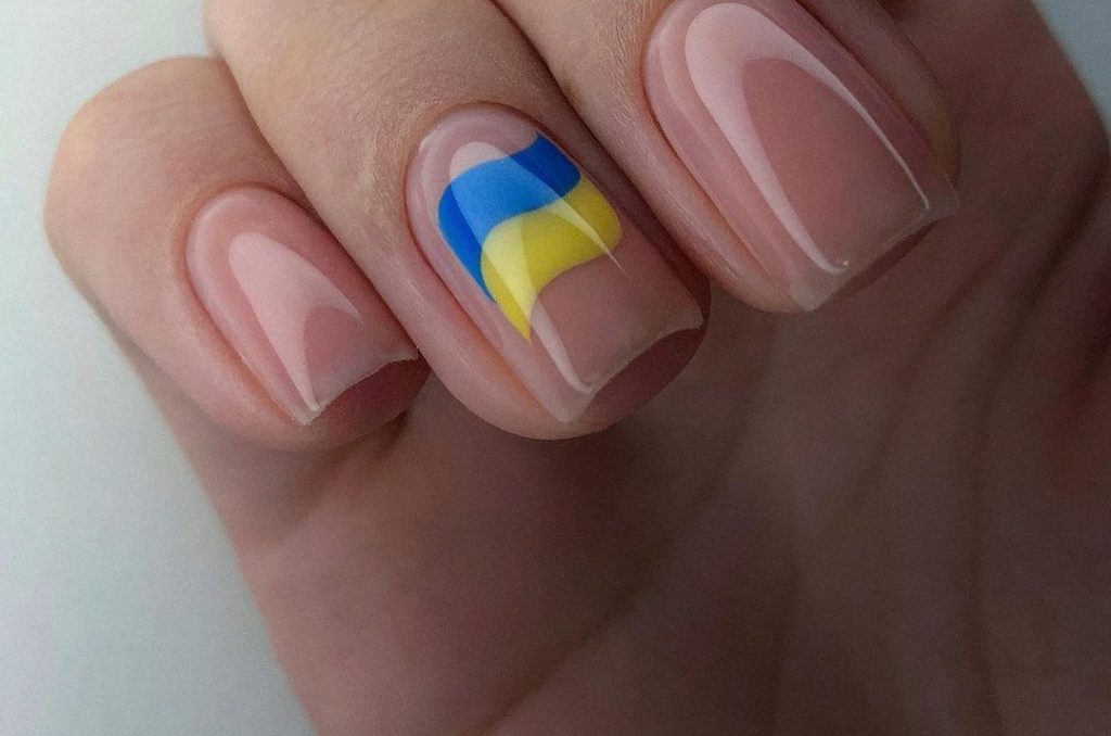 Blue and Yellow Nail Art To Inspire Your Next Manicure