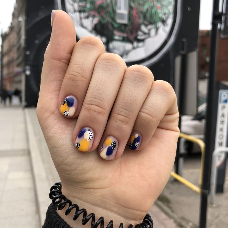 Blue and Yellow Nail Art To Inspire Your Next Manicure