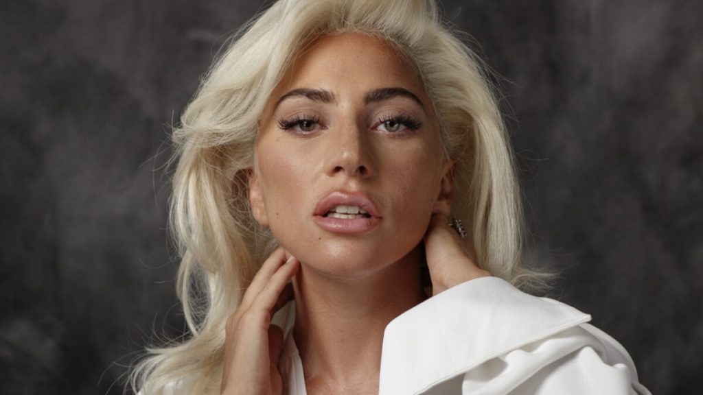 10 Weirdest Celebrity Beauty Hacks