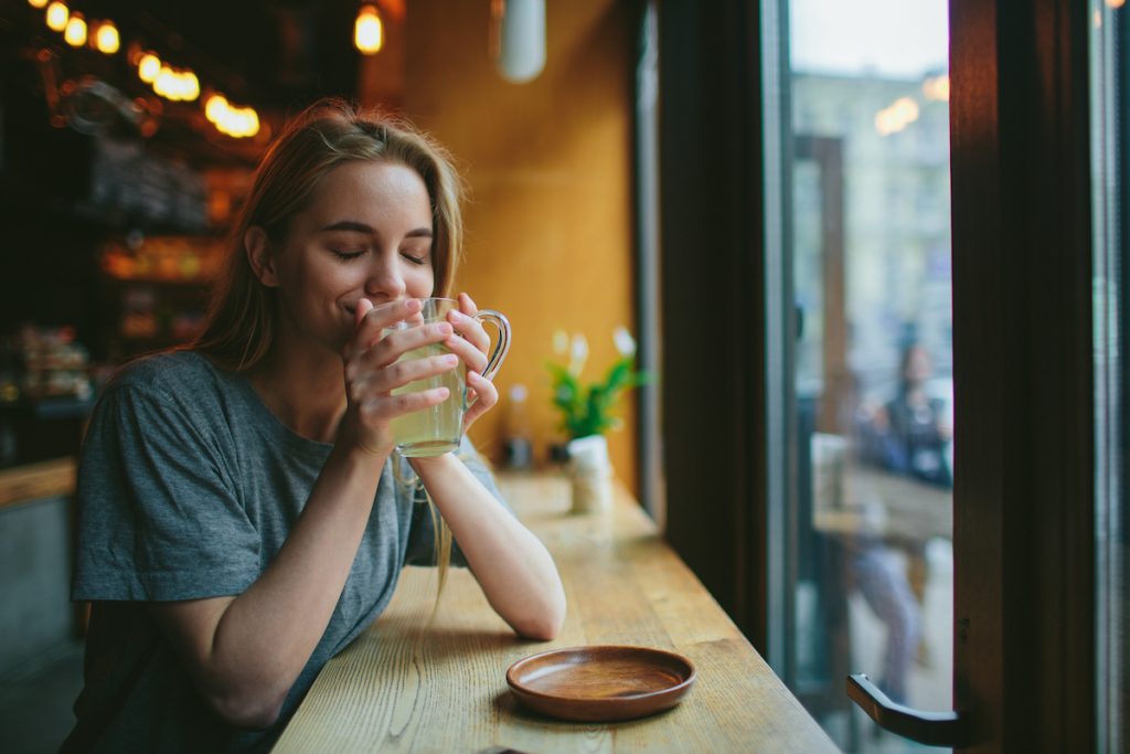 6 Beneficiosos efectos del té verde con limón