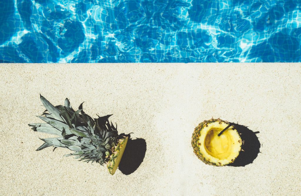 Stop Throwing Out Pineapple Crowns – Do This Instead!