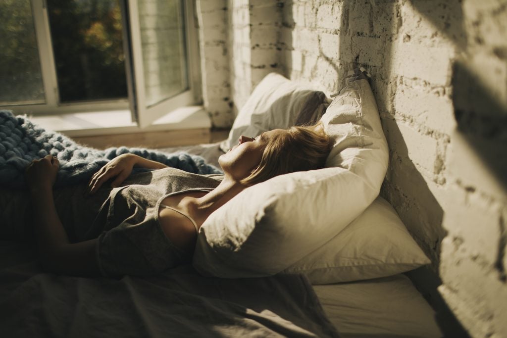 Sleeping Tips for Couples That Will Enhance Love and Harmony