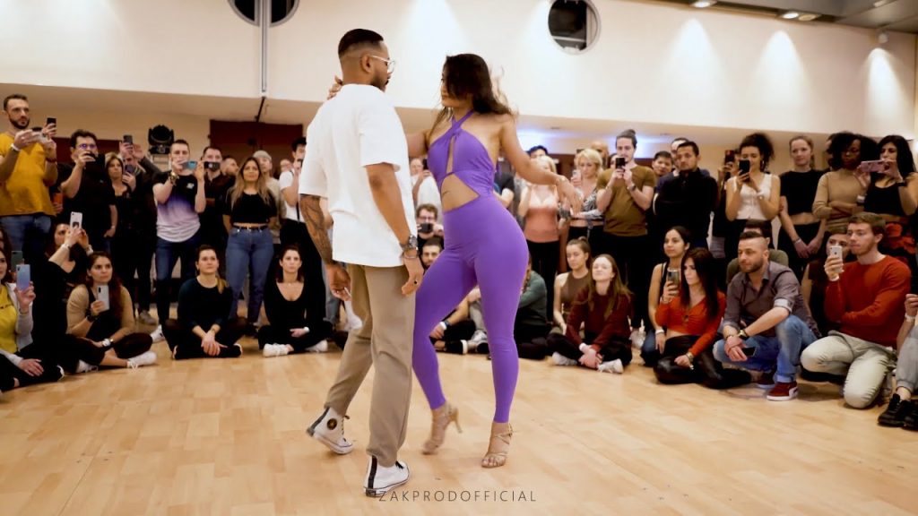 Vídeo: O casal fascinou a todos com sua sexy dança Bachata