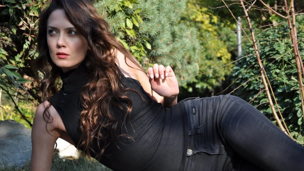 Şimdi Merve Kayaalp’in Sır Dolu Gerçeklerini Keşfet!