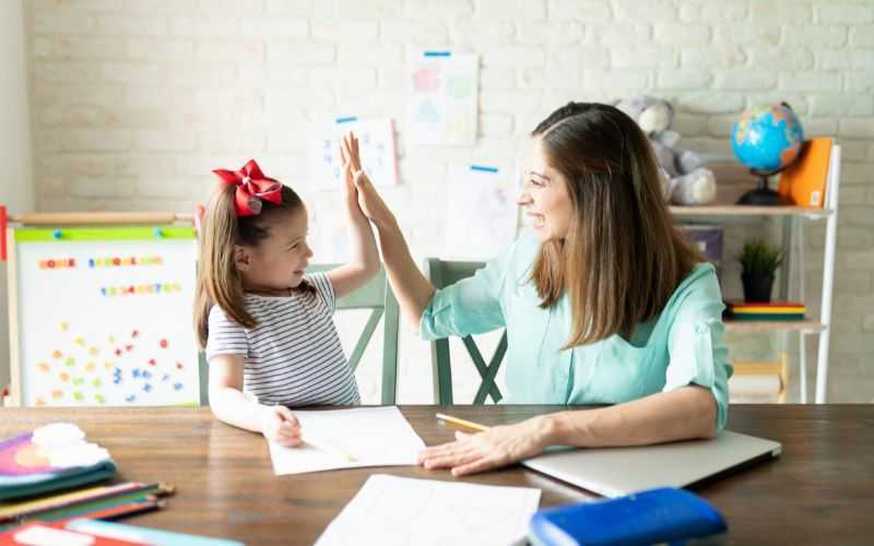 كيف تغيرت طريقة التربية بين الماضي والحاضر في الأسرة المعاصرة 