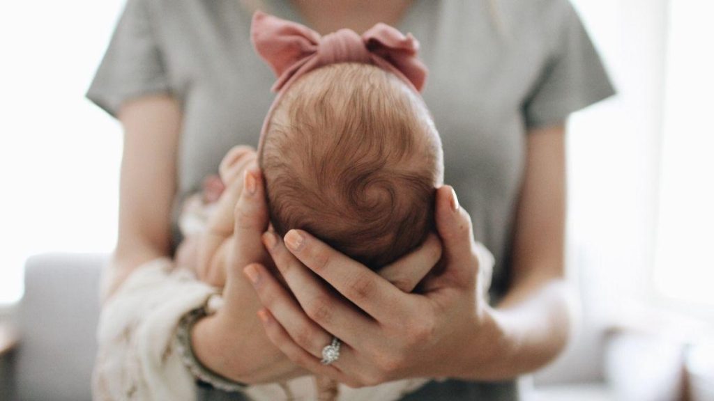 كيف تغيرت طريقة التربية بين الماضي والحاضر في الأسرة المعاصرة 