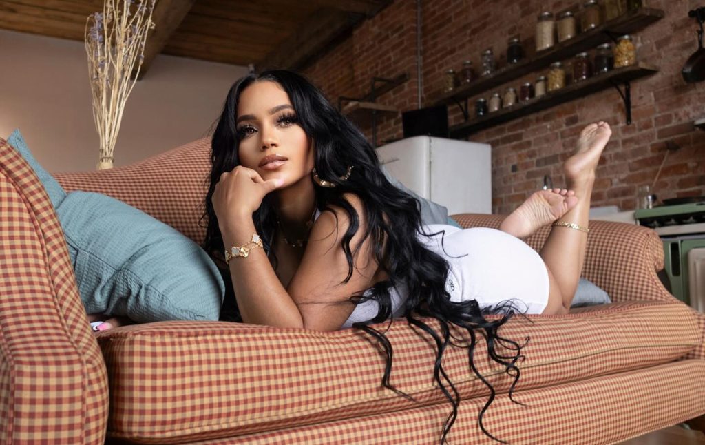 Cristina Rodriguez: Where Fashion Meets Hustle