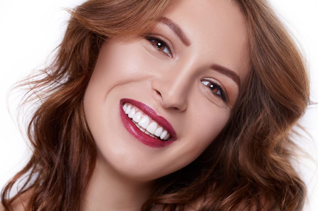 Il segreto delle star per avere denti bianchissimi 
