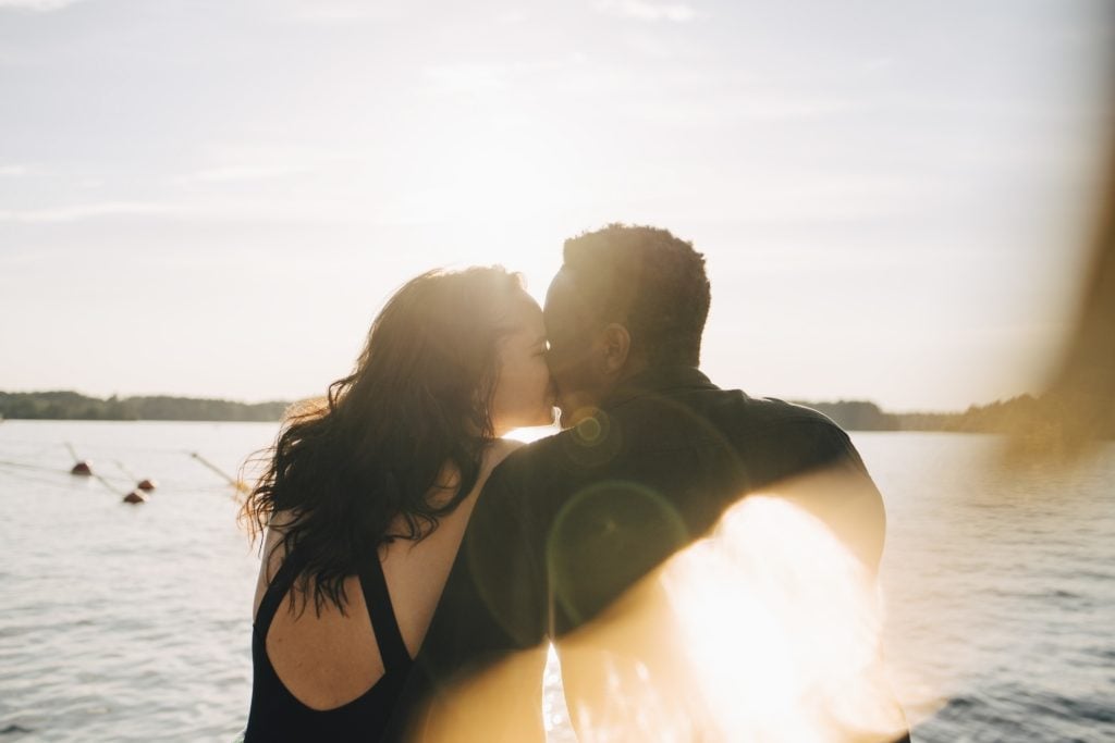 Comment raviver la complicité dans un couple à long terme : 7 conseils simples