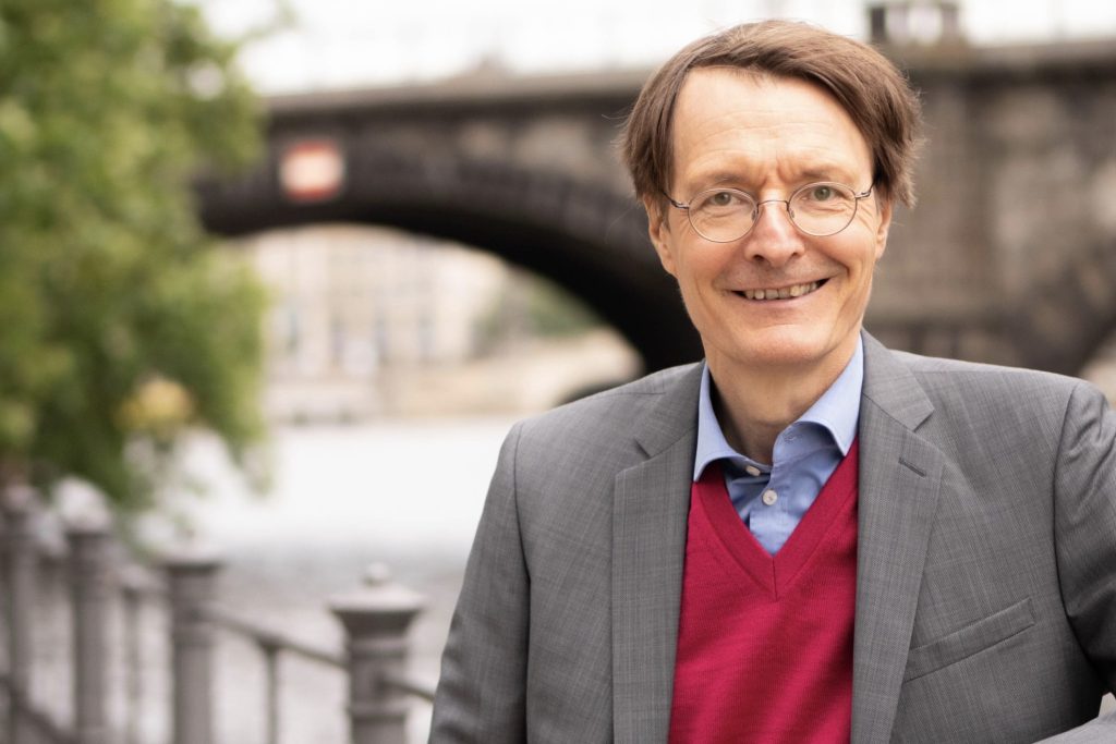 Das versteckte Vermögen von Karl Lauterbach – Wie reich ist der Gesundheitsminister wirklich? 