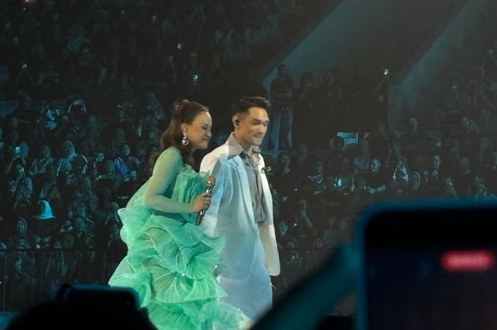 Beragam Fakta & Kejutan Manis Di Konser Here I Am Rossa