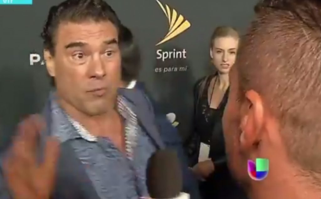 10 de los momentos más bizarros vistos en la alfombra roja