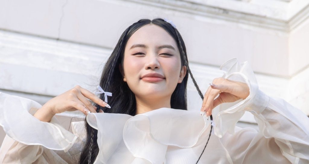 Phương Mỹ Chi: Từ ca sĩ nhí dòng nhạc dân gian đến nữ nghệ sĩ tài năng