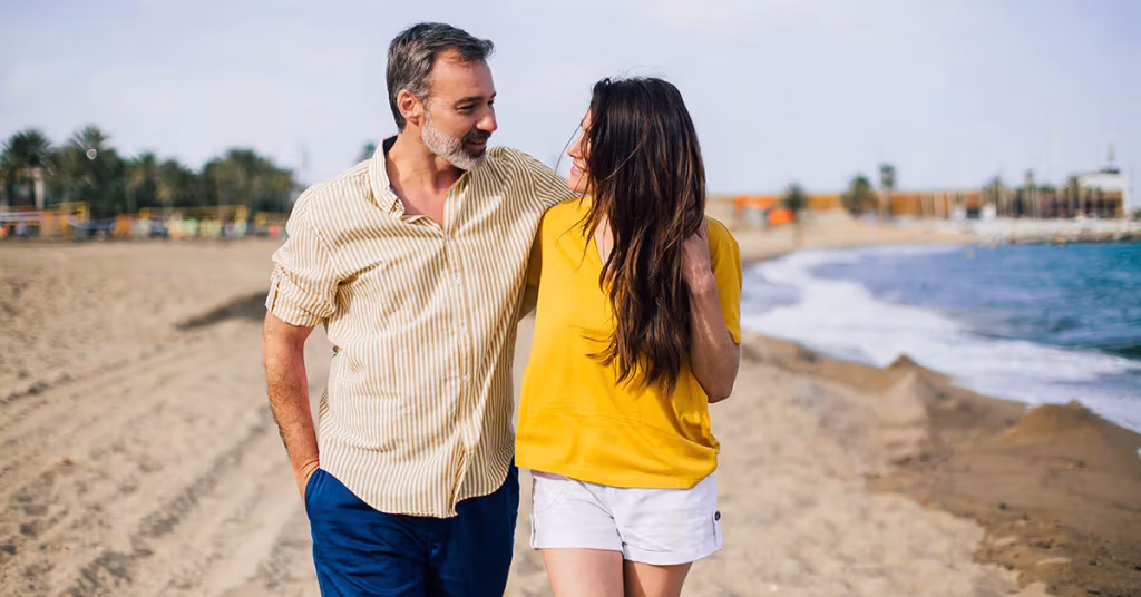 Gli uomini amano le ragazze basse: 8 motivi che spiegano perché