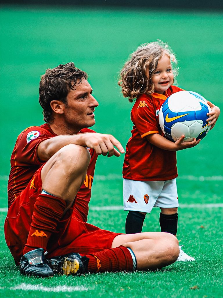 La comunione di Isabel Totti: perché l’assenza di Francesco Totti nelle foto ha fatto discutere