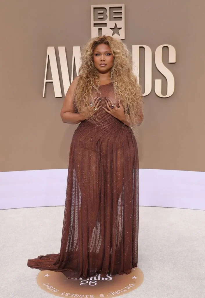 10 Celebrities Who Championed Body Positivity, Then Transformed Their Bodies