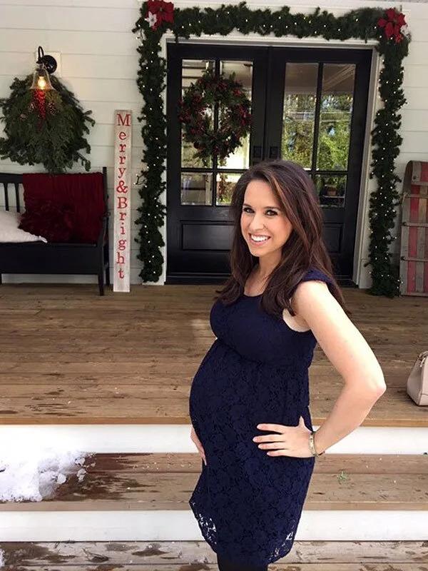 5 Hallmark Stars Who Filmed Movies While Pregnant in Real Life